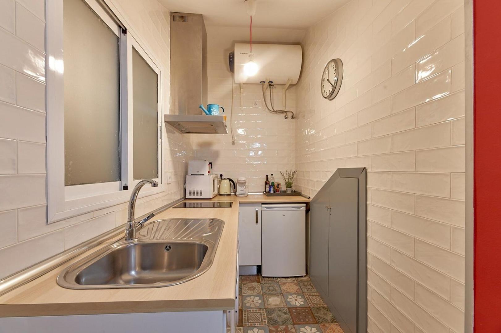 Fee4Me. Amazing Apartment In The Heart Of Lavapies มาดริด ภายนอก รูปภาพ