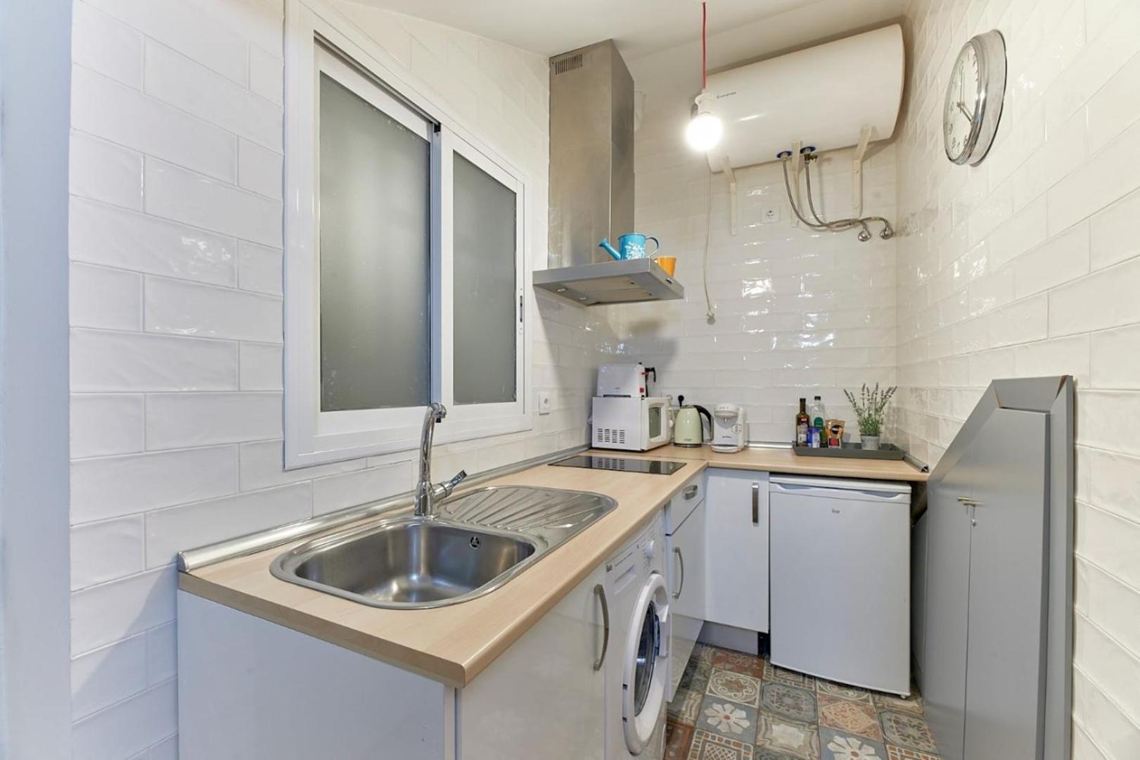 Fee4Me. Amazing Apartment In The Heart Of Lavapies มาดริด ภายนอก รูปภาพ